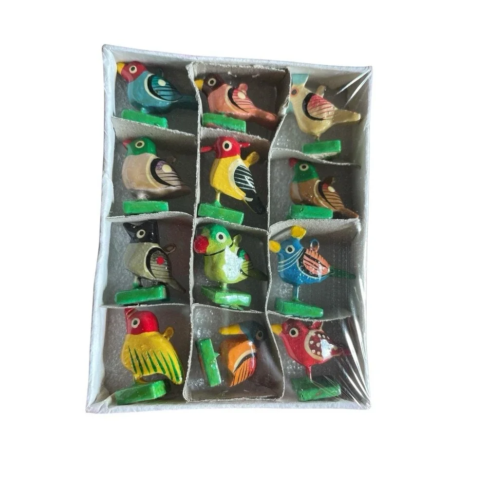 Carved & Hand Painted Miniature Exotic Wood Birds Ornaments Folk Art India 0.90